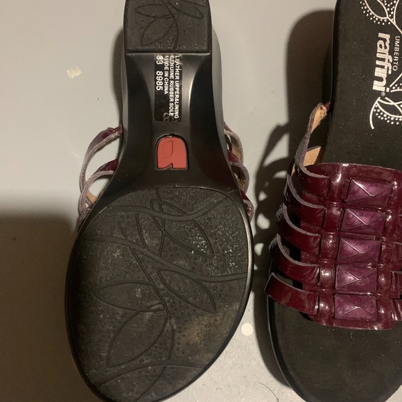 Sandals - Picture 3 of 4